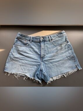 Madewell Curvy Perfect Mid-Length Short- 32